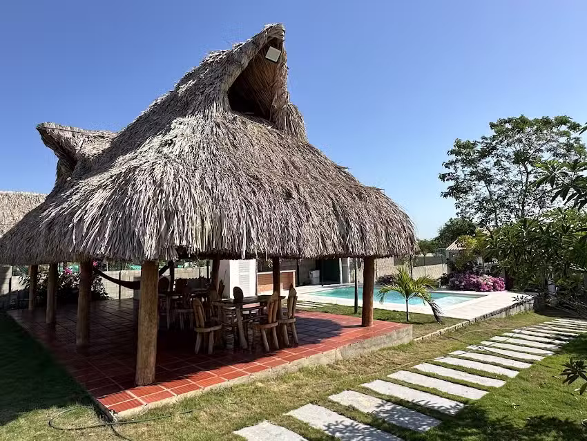 Caba&ntilde;a Las Trinitarias