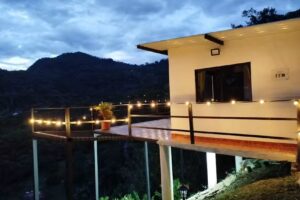 Caba&ntilde;a los cedros