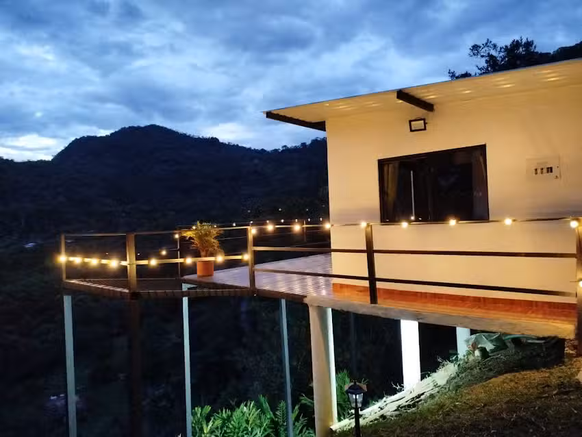 Caba&ntilde;a los cedros