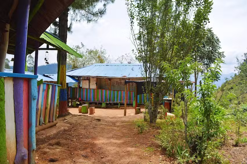 Caba&ntilde;a Morales