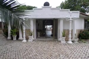 Caba&ntilde;a roca de piedra