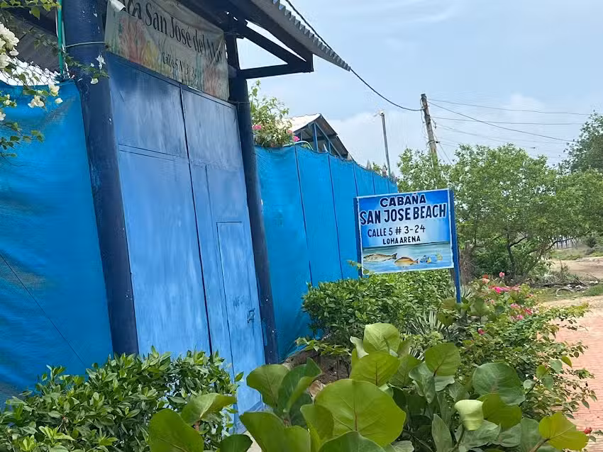 Caba&ntilde;a San Jos&eacute; Beach