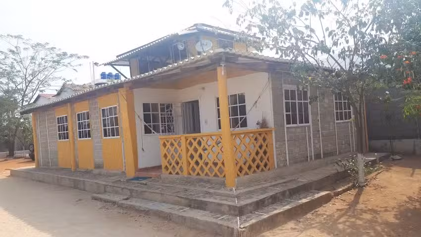 Caba&ntilde;a Sierra & Aurora