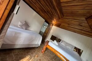 Caba&ntilde;a Sierra Viva