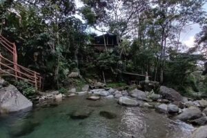 Caba&ntilde;a The paradise