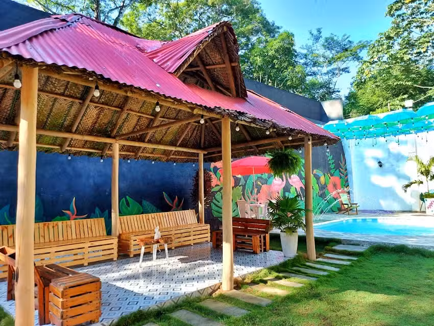 Caba&ntilde;a villa laura