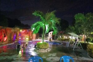 Caba&ntilde;a Villa Roca