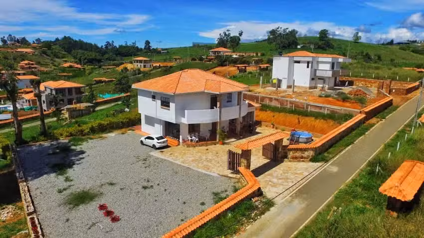 Caba&ntilde;a Villa Sofia