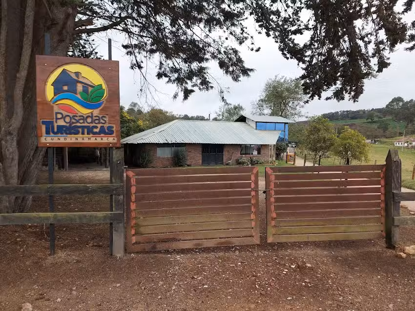 Caba&ntilde;a y parador Santa Ana &ndash; V&iacute;a Laguna del Cacique Guatavita