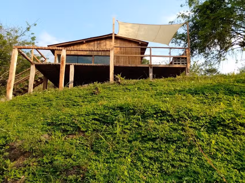 Caba&ntilde;as