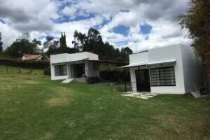 Caba&ntilde;as a la vuelta del Lago