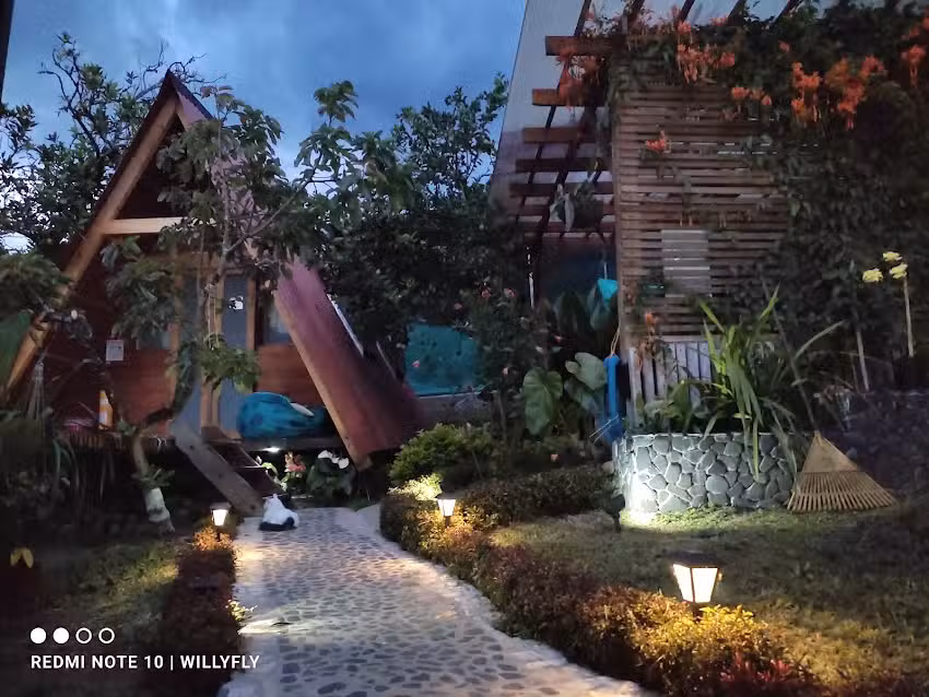 CABA&Ntilde;AS BLUE SKY GLAMPING &ldquo;PARAGLIDERS&rdquo;