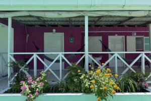 Caba&ntilde;as Camp Inn