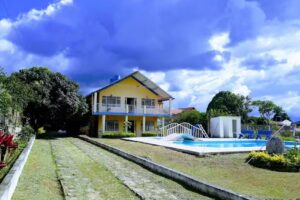 Caba&ntilde;as Chinauta