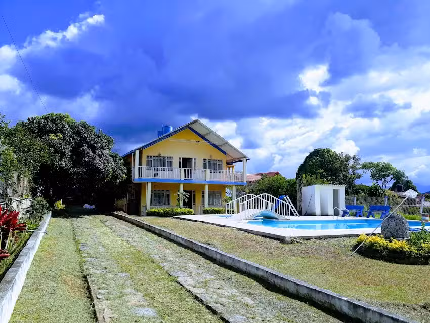 Caba&ntilde;as Chinauta