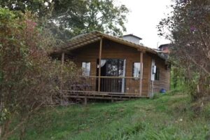Caba&ntilde;as en la Monta&ntilde;a Santa Elena