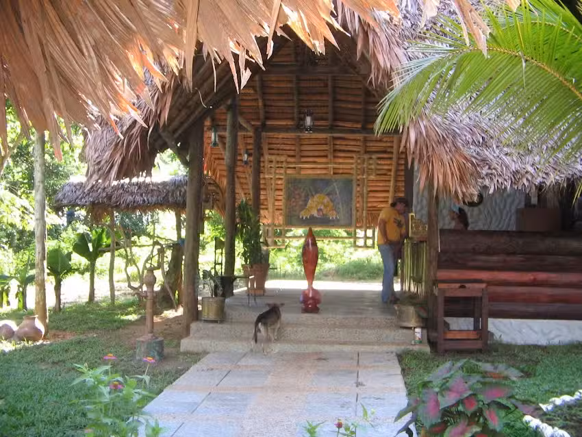 Caba&ntilde;as Genn Lop