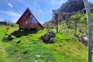 CABA&Ntilde;AS LA CHILITA (termales Salinas)