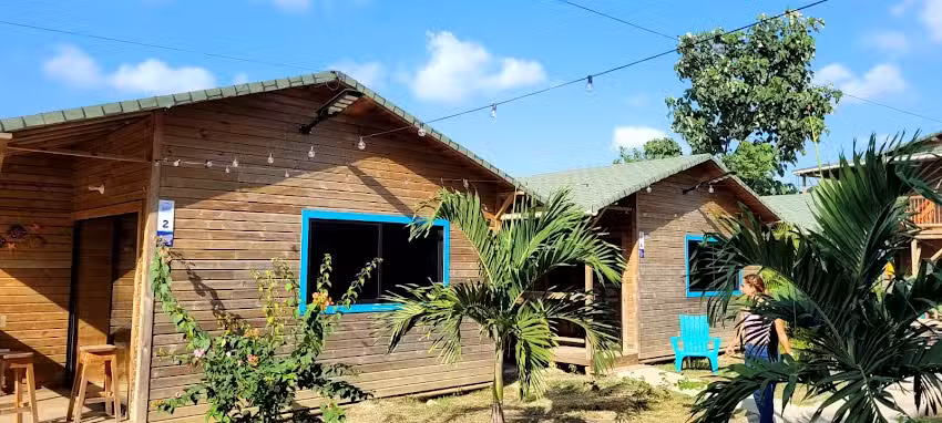 Caba&ntilde;as La Moraleja