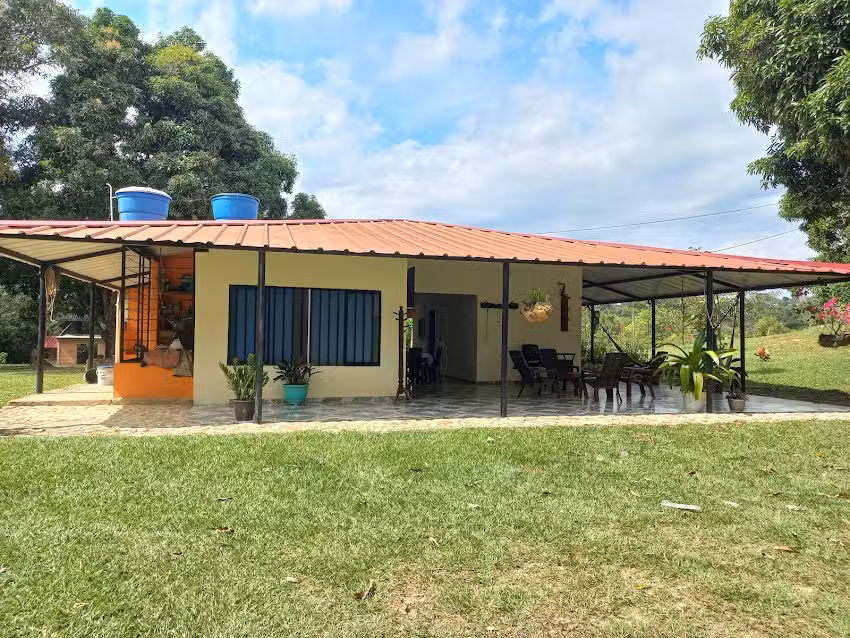 Caba&ntilde;as Las Guacharacas