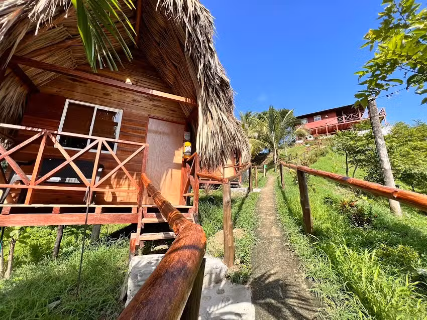 Caba&ntilde;as Orlando y M&aacute;s Na&acute; &ndash; Tayrona