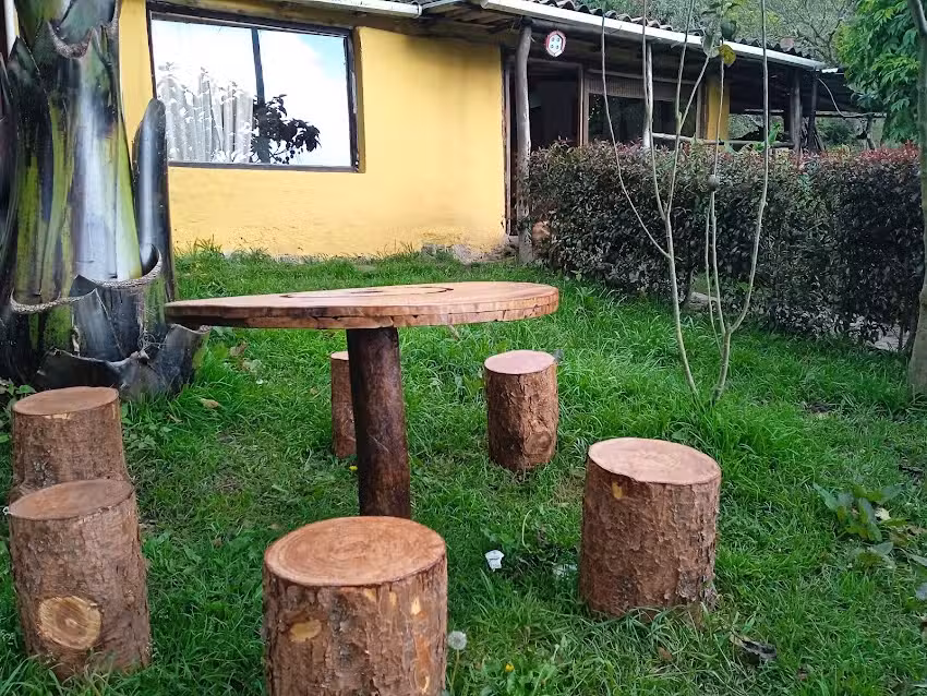 Caba&ntilde;as Paraiso sesquile