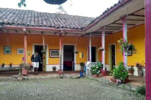 Caba&ntilde;as Tipicas De Silvia