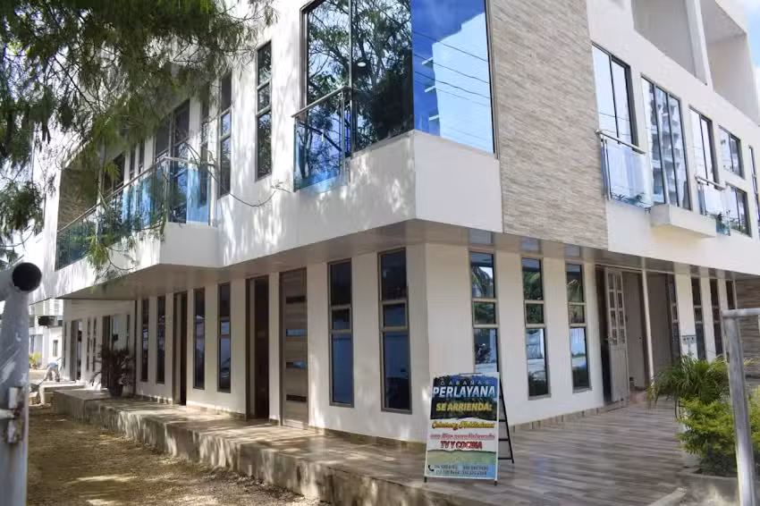 Caba&ntilde;as y habitaciones PERLAYANACOVE&Ntilde;AS