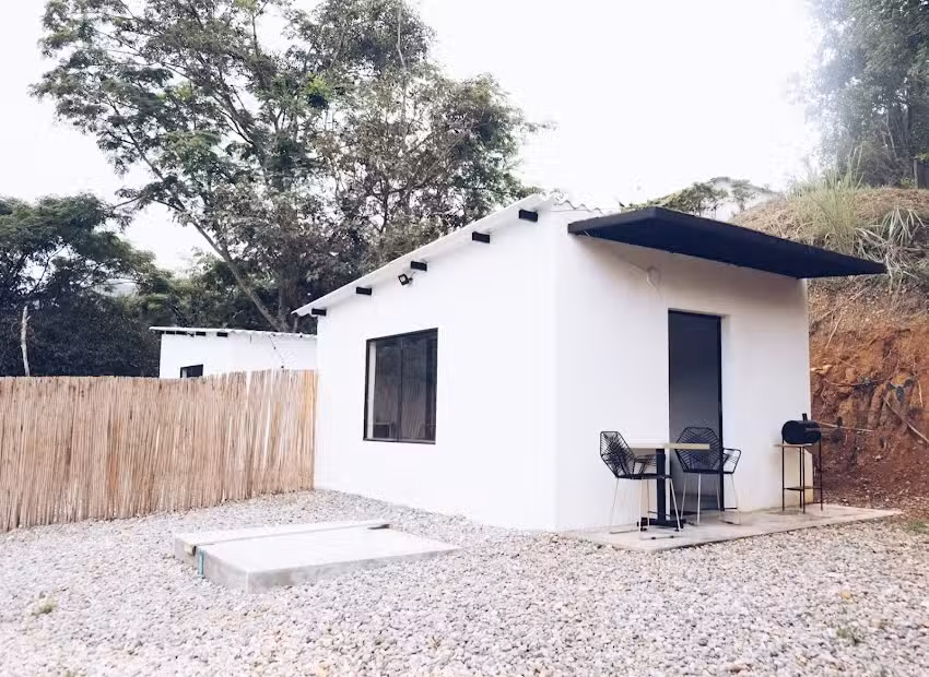 Caba&ntilde;as y Villa Nepos