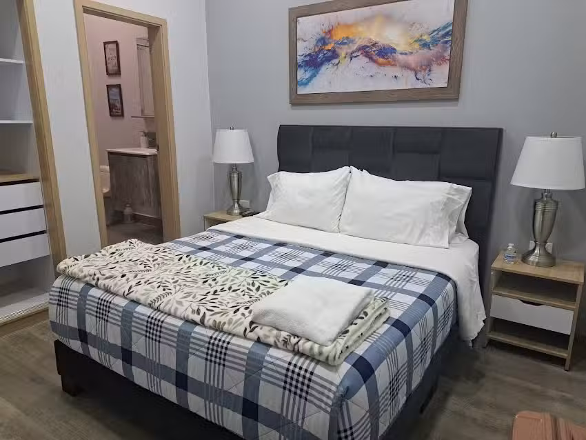 Cal Bed & Breakfast