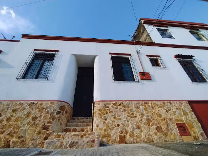 Cali Colonial San Antonio Guest House