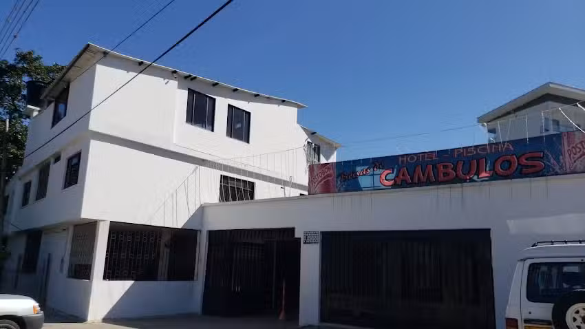 Cambulos &ndash; Hotel Y Balneario