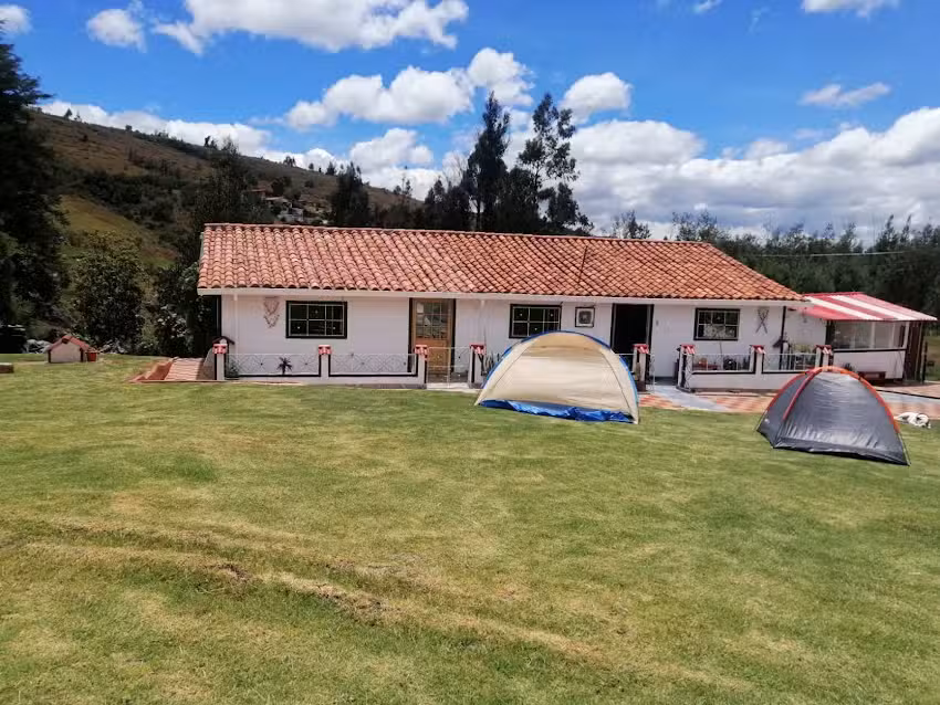 CAMPING Y PARQUEADERO EL TRIUNFO