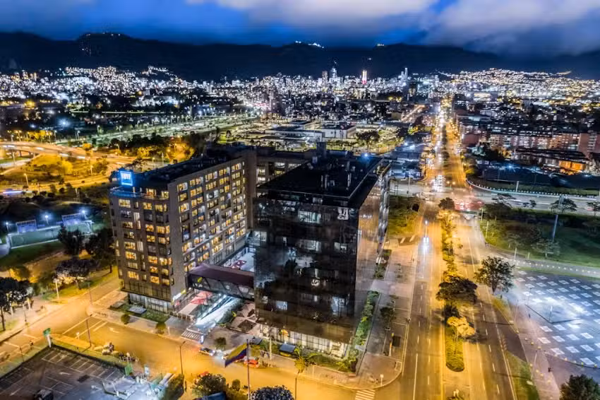 Capital Towers Centro Empresarial