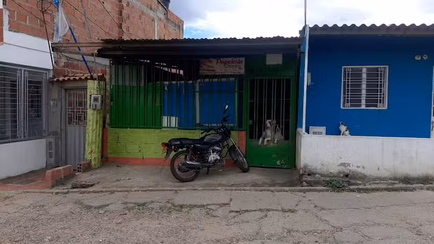 Carlos Ramires Paris