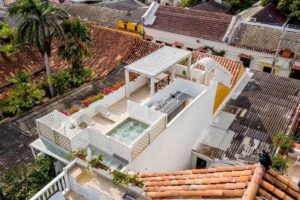 CASA AZZURRA LBH &ndash; 7 INFANTES &ndash; WALLED CITY