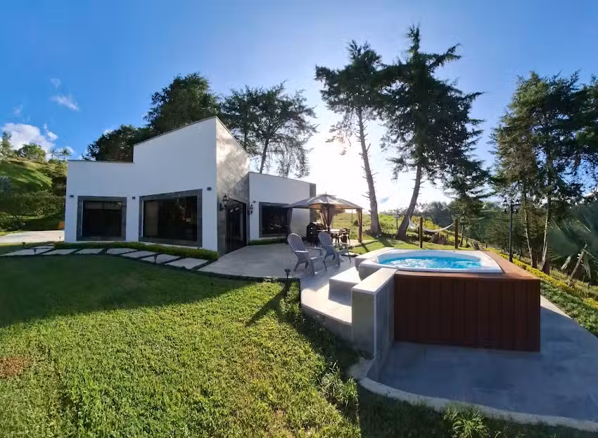 Casa bella Guatap&eacute;