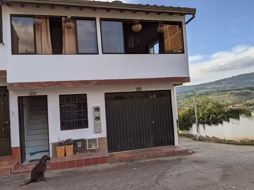 Casa Bugambilia