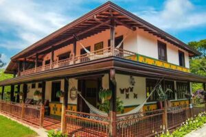 CASA CAMPESTRE HELICONIA