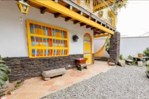 Casa de las Rocas Hostel