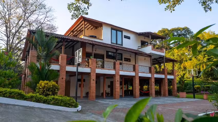 Casa hotel la cachamera