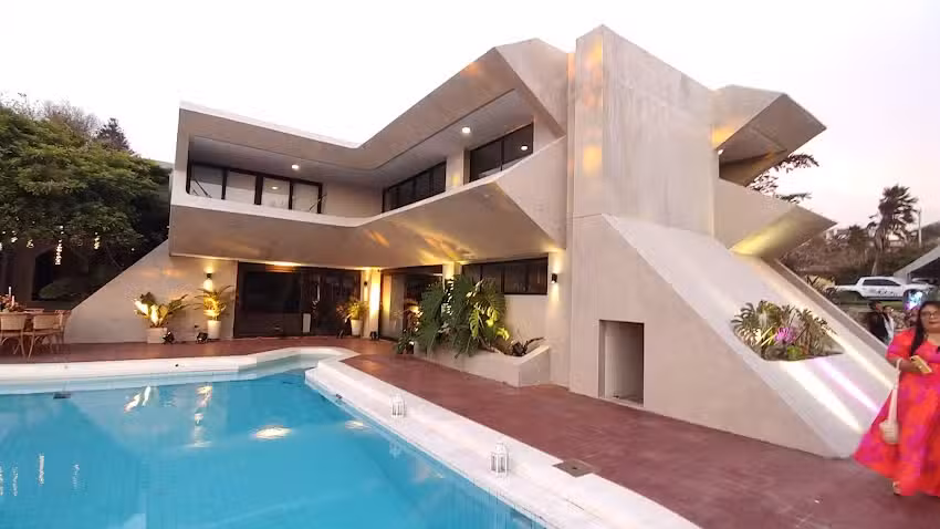 CASA LMAR