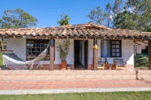 Casa Profunda Hospedaje Santa Elena