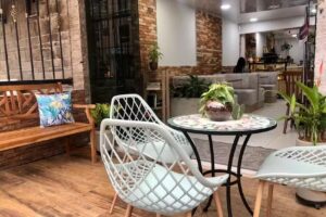 Casa Tangara MDE Caf&eacute; &ndash; B&B