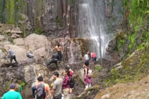 Cascada Villa Mar&iacute;a Baja.