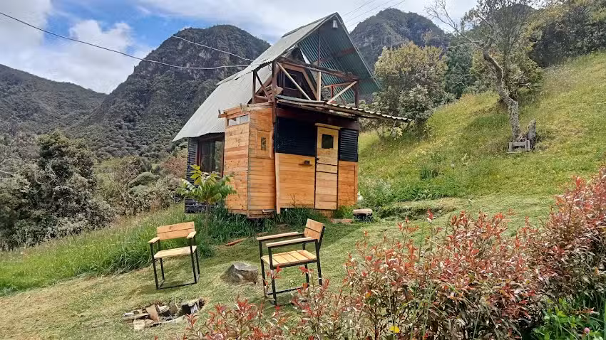 Casita en la monta&ntilde;a
