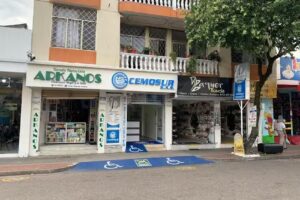 CEMQSUR S.A.S &ldquo;CENTRO DE ESPECIALISTAS M&Eacute;DICO QUIR&Uacute;RGICO DEL SUR S.A.S&rdquo; EDIFICIO MIXTO QUE ARRIENDA OFICINAS