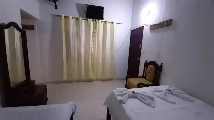 CENTRO DE EVENTOS Y CONVENCIONES CEDRO MACHO