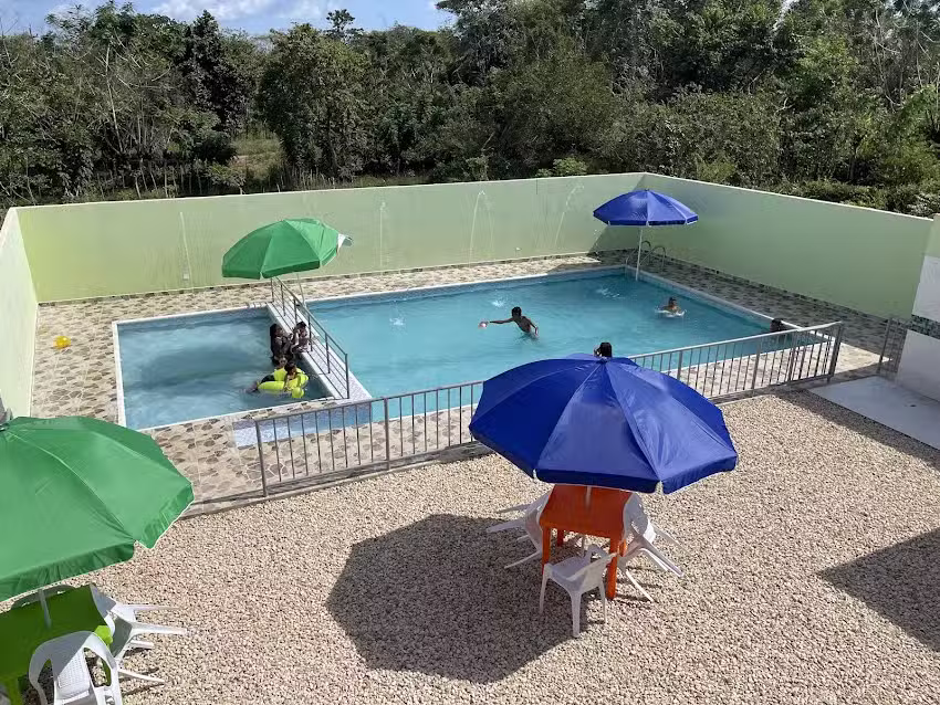 Centro Recreacional Dinastia D&iacute;az 306