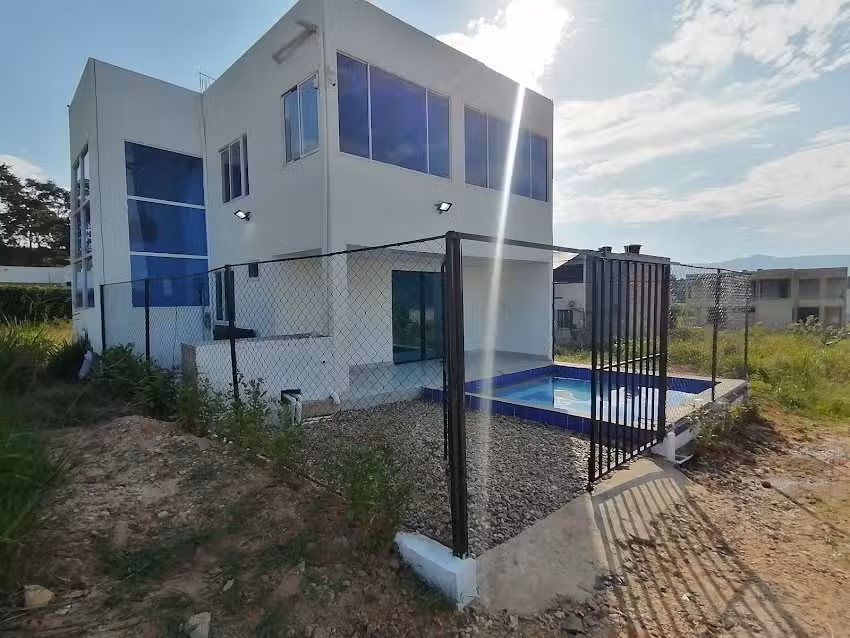 Claro luna villa panda